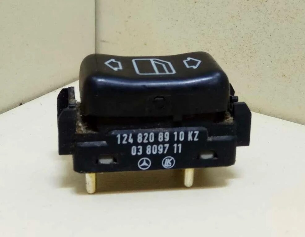 Руль мерседес 210. Контакты 124. Составные разъемы для плат. Распиновка евро кнопки аварийки ваз 2114. Конденсатор магнето пд-10.