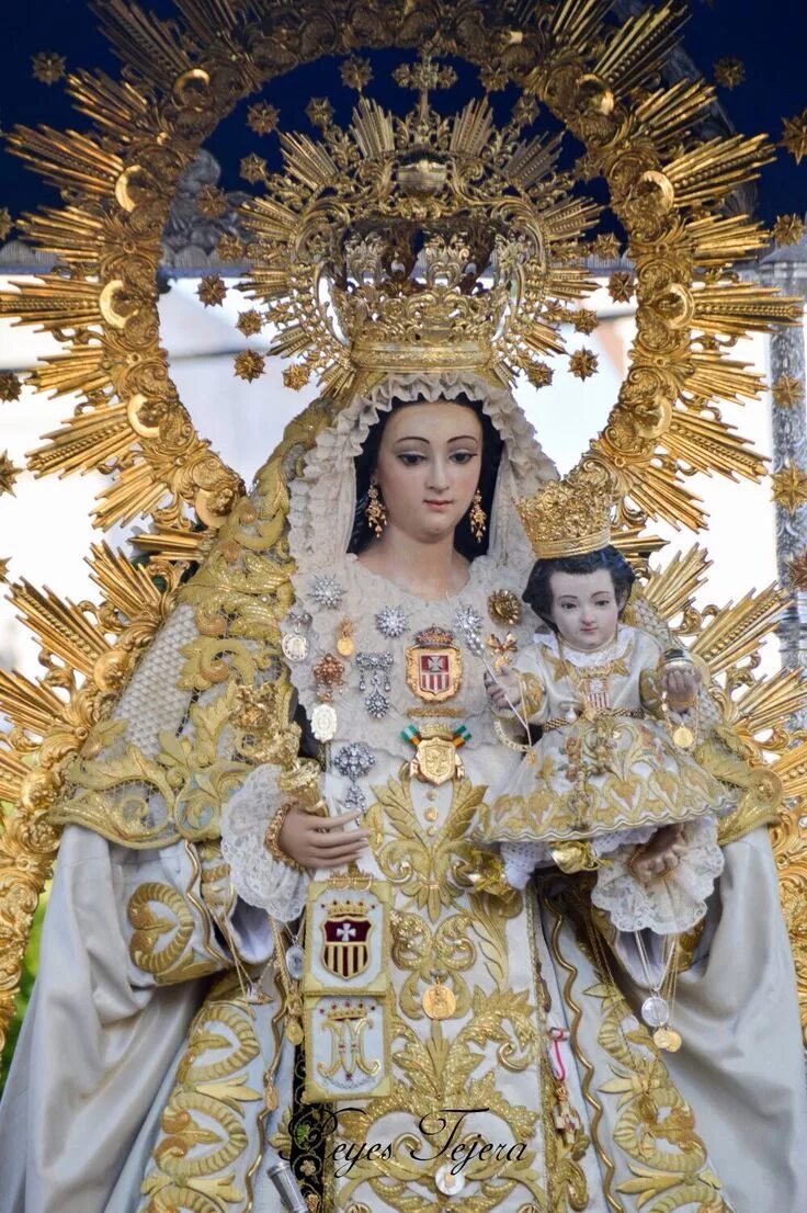 La virgen de la