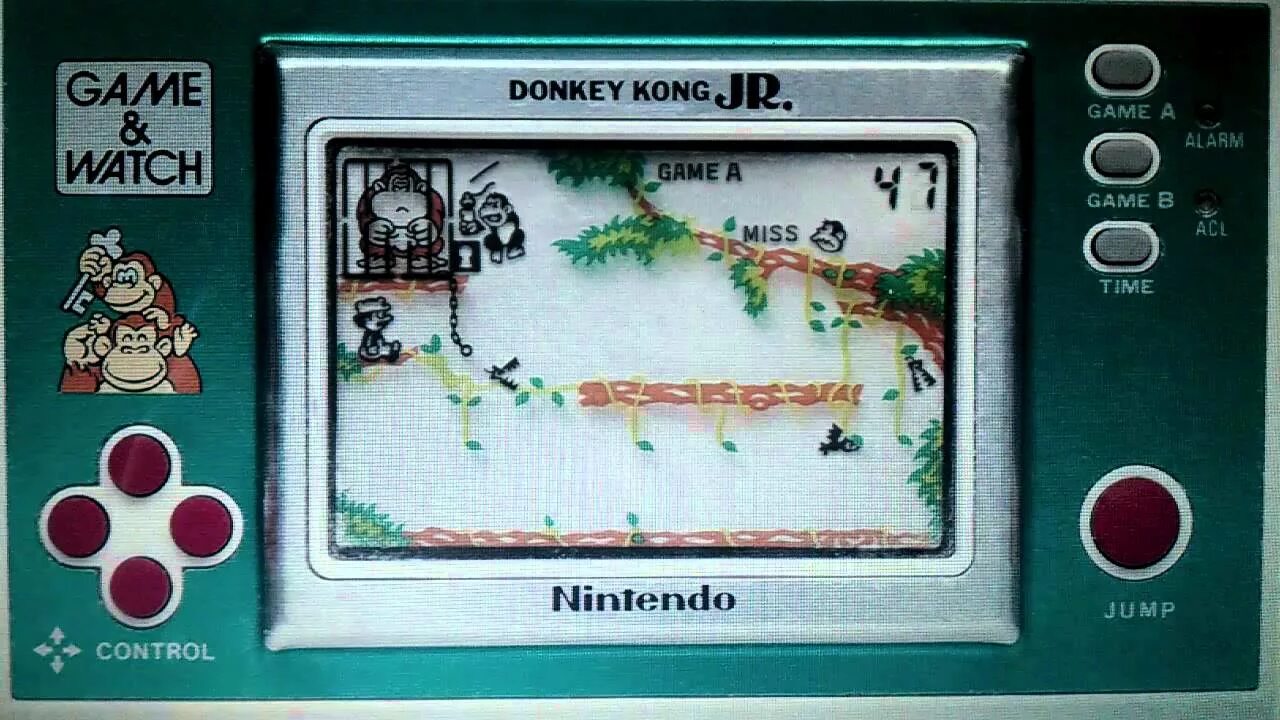 Watch a game it is. Нинтендо game and watch. Советские электронные игры. Game and watch Donkey Kong. Nintendo Nintendo game & watch.