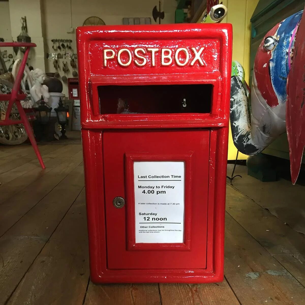Box posting. Английский почтовый ящик. Почтовый ящик Лондон. Red Postbox. Postbox из картона.