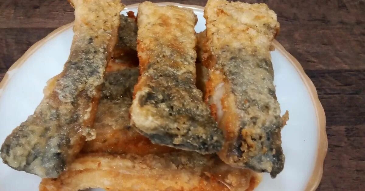 Как пожарить рыбу кета. Рыба кета в духовке. Рыба на сковороде. Кета жареная. Рыба кета жареная.