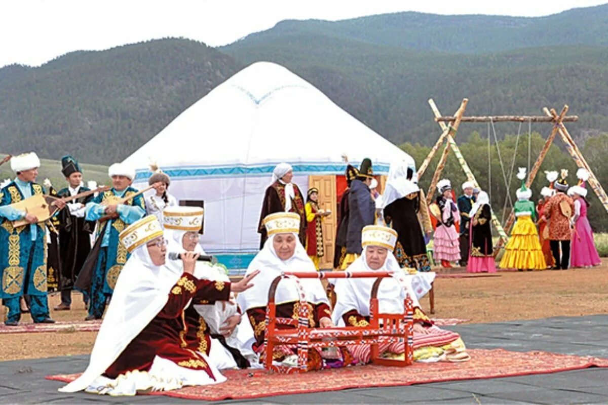 Праздник Наурыз в Казахстане. Наурыз мейрамы празднования. С праздником Наурыз мейрамы. Фестиваль Наурыз в Казахстане. Kazakh traditions