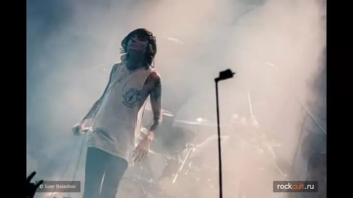Here. Паьг обложка. Here i am картинки. Asking alexandria the black обложка. Is картинка.