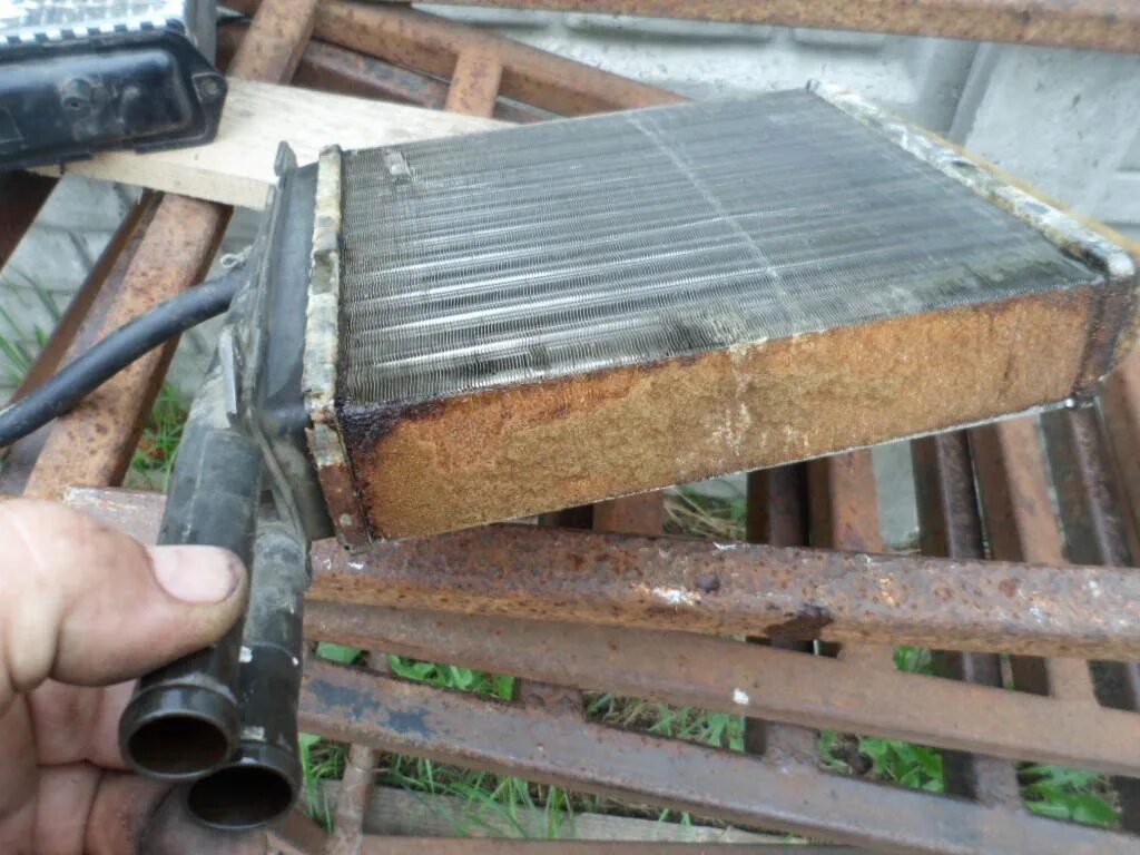 Промыть радиатор печки ваз. Жидкость очиститель радиатора охлаждения ваз 2106. Промыть радиатор печки ваз. Промыть радиатор печки ваз. Промыть радиатор печки ваз.