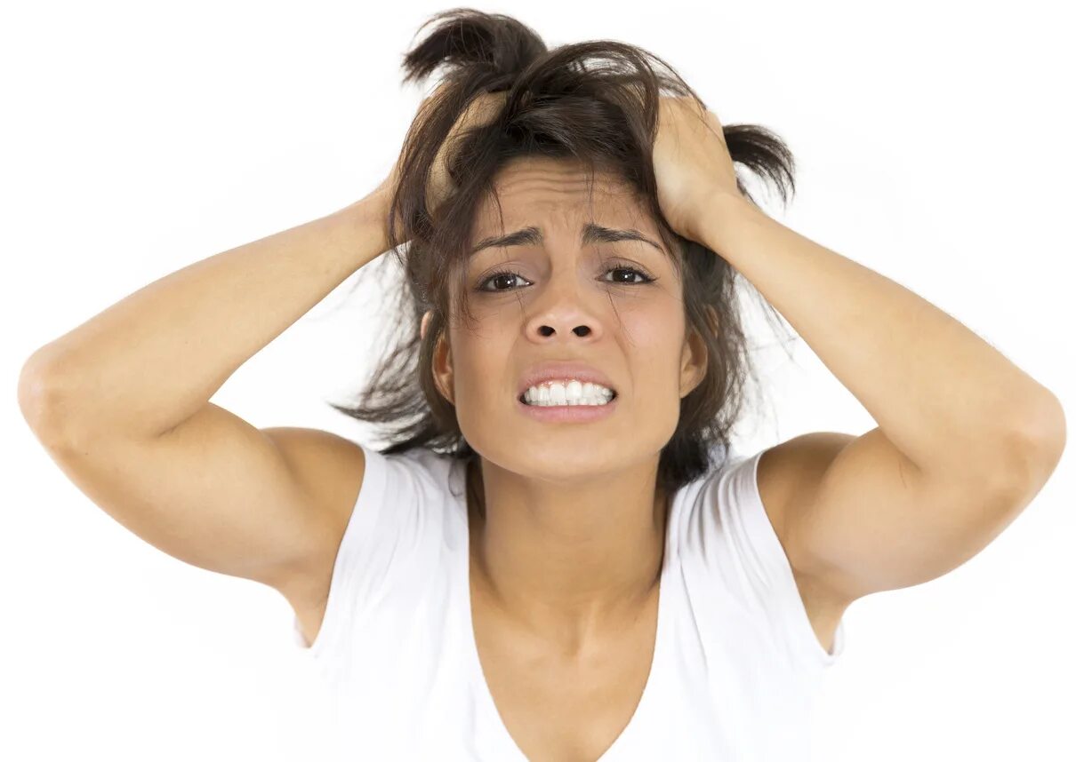 Девушка эмоции. Лохматые волосы. Волосы дыбом. Прическа из спутанных волос. Злой парикмахер.