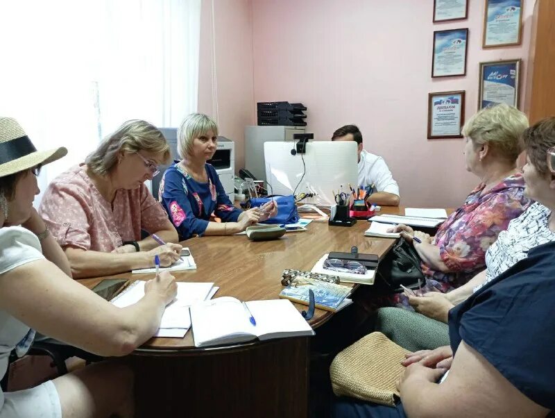 Информ уик обучение 3 поток. Информ уик обучение 3 поток. Информ уик обучение 3 поток. Участковая избирательная комиссия. Обучение уик фото.