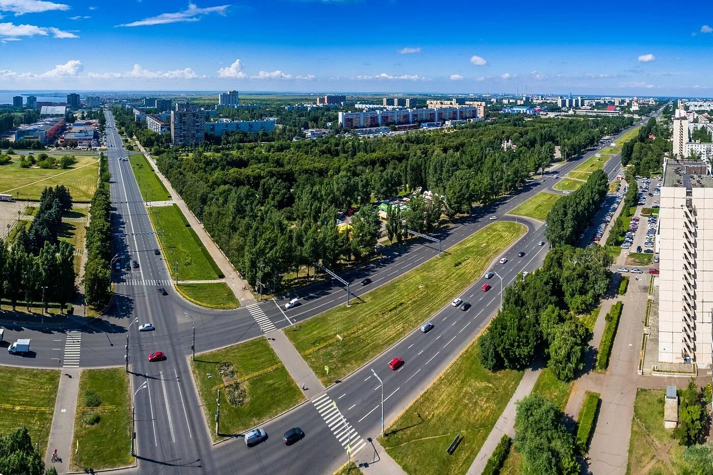 Парк тольятти автозаводский. Тольятти Автозаводской район. Автозаводский район Нижний Новгород. Тольятти Автозаводская. Тольятти с высоты.