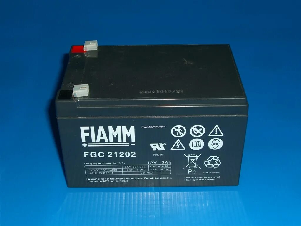 Fiamm 12v. FIAMM 12v 12ah. АГМ FIAMM 12flb300. FIAMM 21202. Аккумуляторы FIAMM 12v 12ah 200a для Мерседес е200 w212.