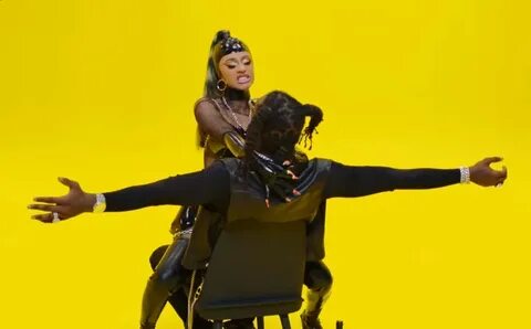 Cardi b twerk