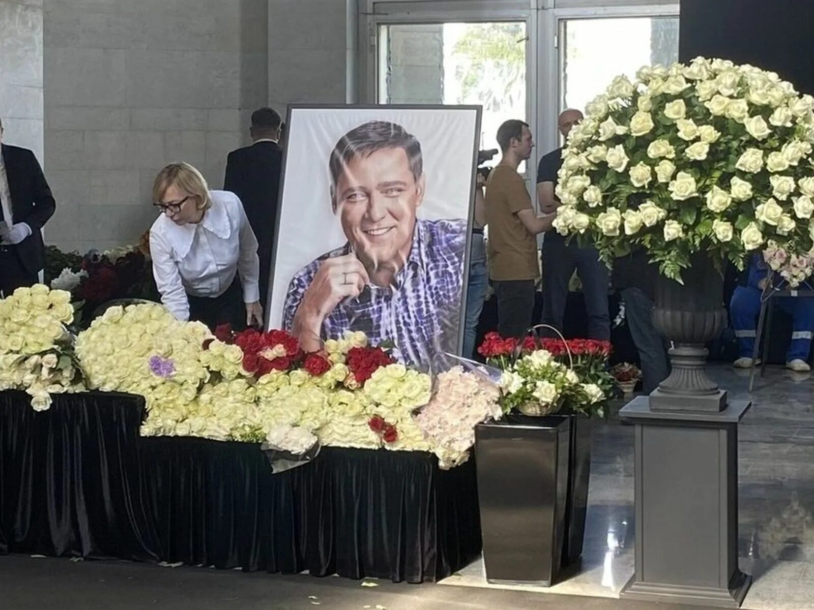 Ширвиндта кремировали