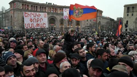 Армянин извинился