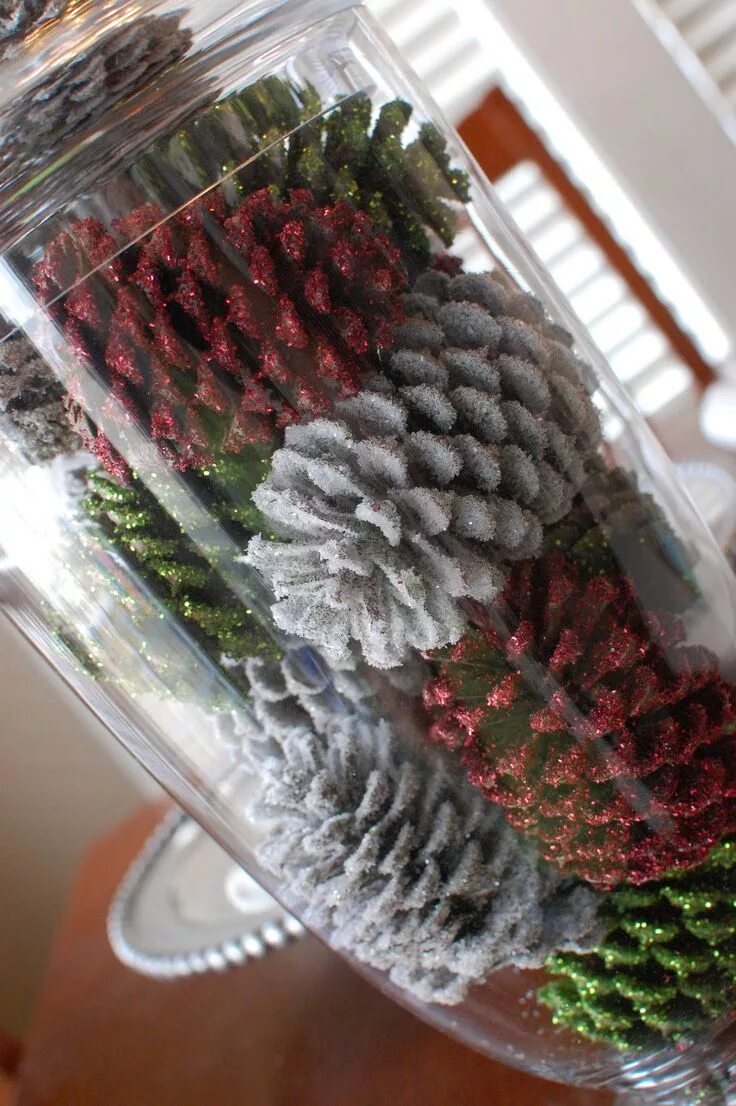 Pinecone Holiday Table Decoration Project Holiday table decorations, Pine cone