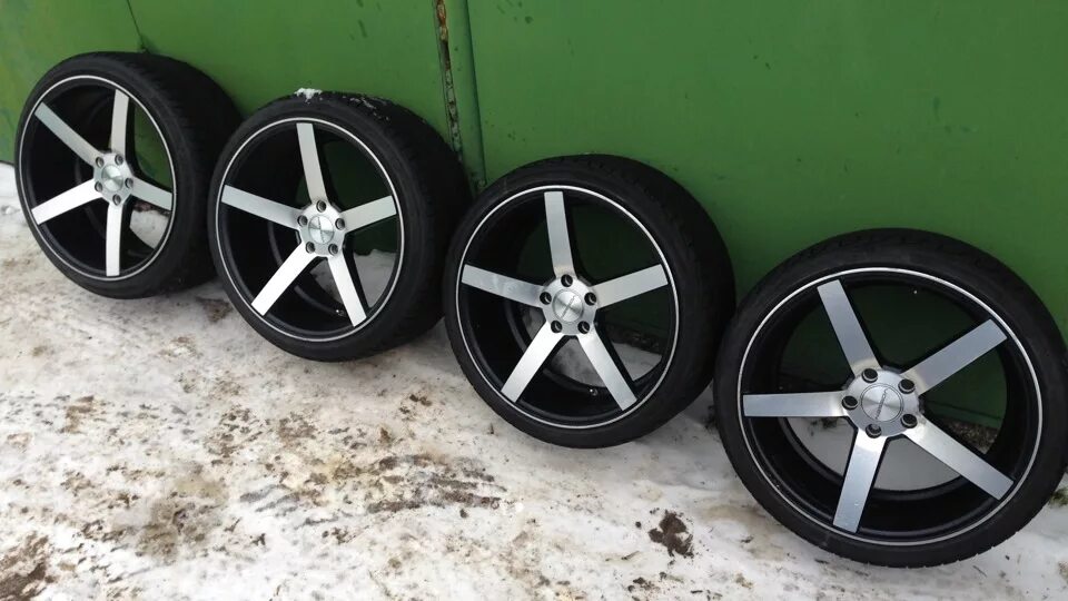 Купить колеса в сборе с летней резиной. Диски Vossen cv3 r19. Vossen cv3 r19 реплика. Vossen cv3 реплика r20. Диски cv3 r19 5x114.3 8j.