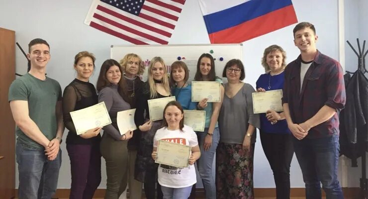 Институт преподавателей английского языка. Кафедра иностранных языков юургу. Учитель учеба. Факультет иностранных языков. Практическое занятие в вузе.