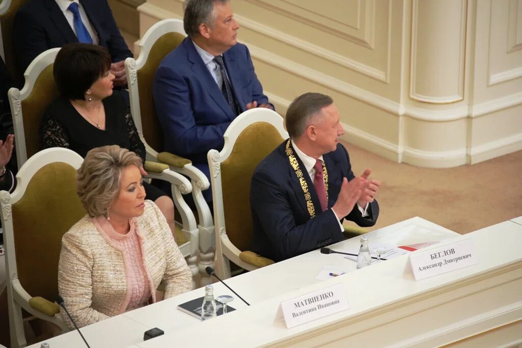 На пост губернатора санкт петербурга. Валентина матвиенко губернатор санкт-петербурга. валентина матвиенко губернатор спб. валентина матвиенко и беглов. мэр спб беглов.