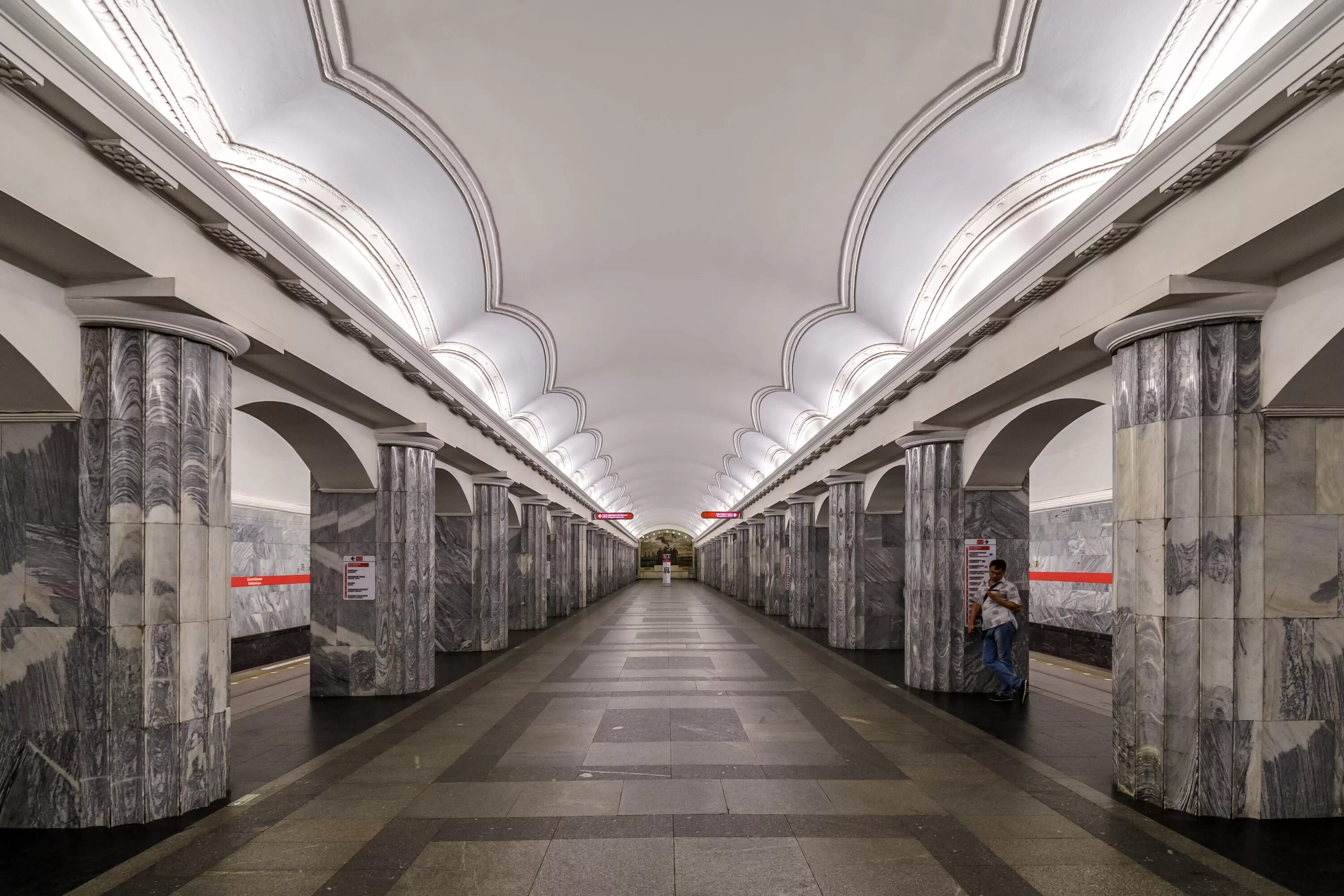Ст балтийская спб. Балтийская станция метро питер. Балтийская станция метро питер. Метро балтийская вестибюль. Ст балтийская спб.