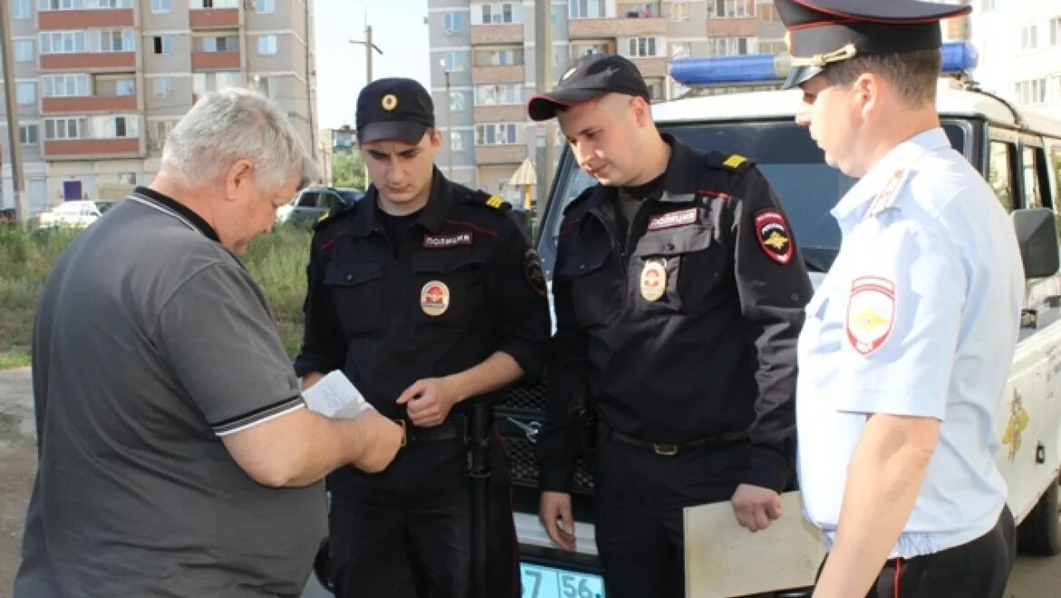 Ппс стены. Патрульно-постовая служба полиции. Сотрудники патрульно-постовой службы полиции. ППС С гражданами. ППСП полиция.