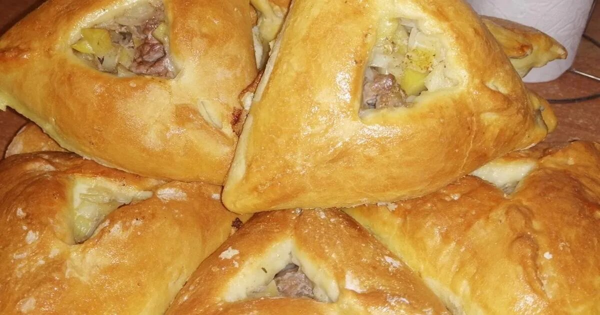 Эчпочмак команда. Эчпочмак. эчпочмак круглый. татарская кухня эчпочмак. эчпочмак с творогом.