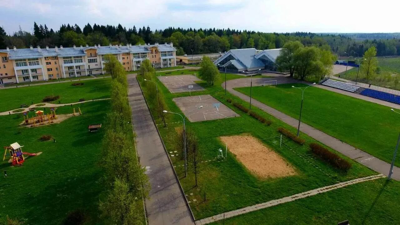 Тропикана парк отель в подмосковье. Кранкино парк-отель. Загородный комплекс тропикана парк. Отель тропикана солнечногорск. Отель тропикана московская область.