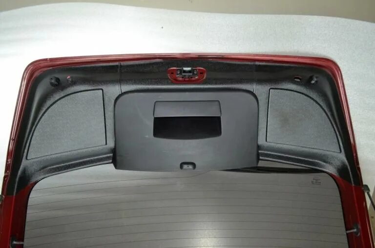 Renault sandero 2 багажник. Дверь багажника сандеро степвей 2. Крышка багажника сандеро. Багажник рено сандеро степвей 2. Renault sandero stepway 1 багажник.