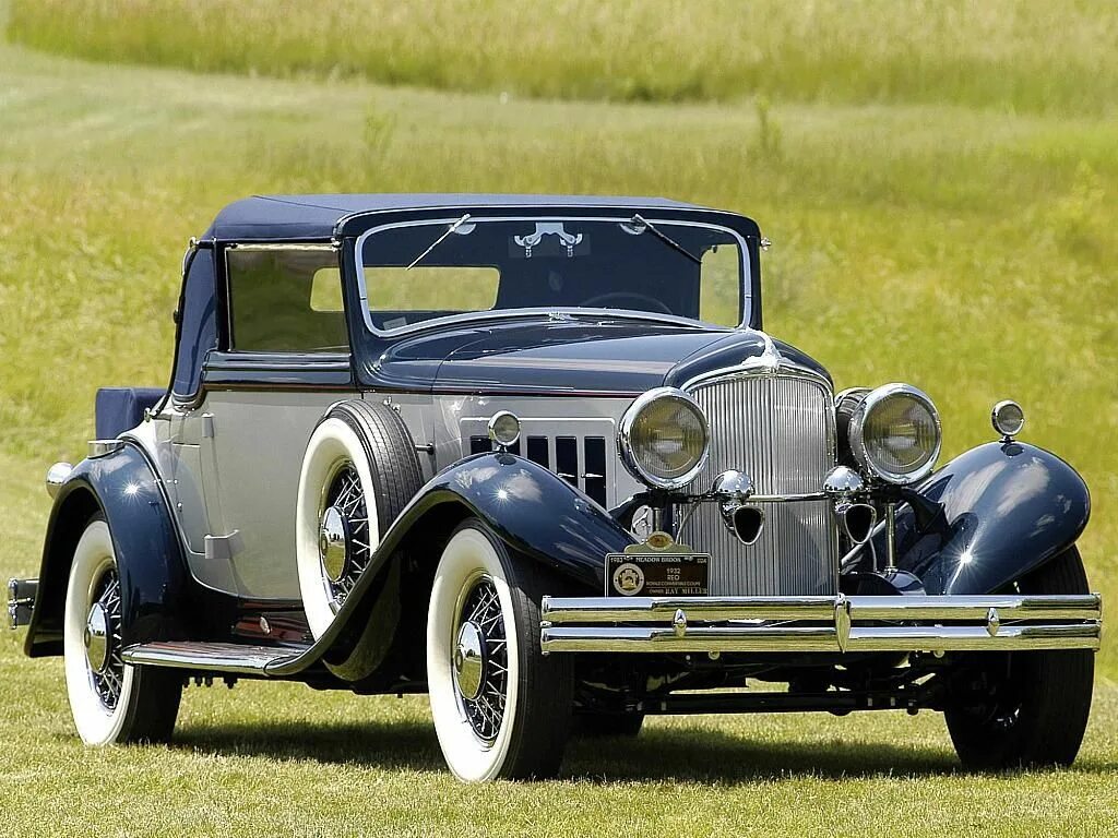 1934 packard twelve convertible victoria. Старые виды машин. Антикварные авто. Bentley derby coupe 1934. Cadillac 370a.