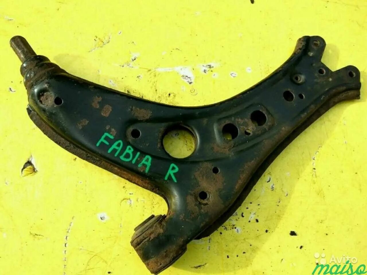 Передние рычаги шкода фабия 1. Передний рычаг шкода фабия. Рычаг передний шкода фабия. Рычаг ес шкода фабия 1. Skoda fabia 2 передние рычаги.