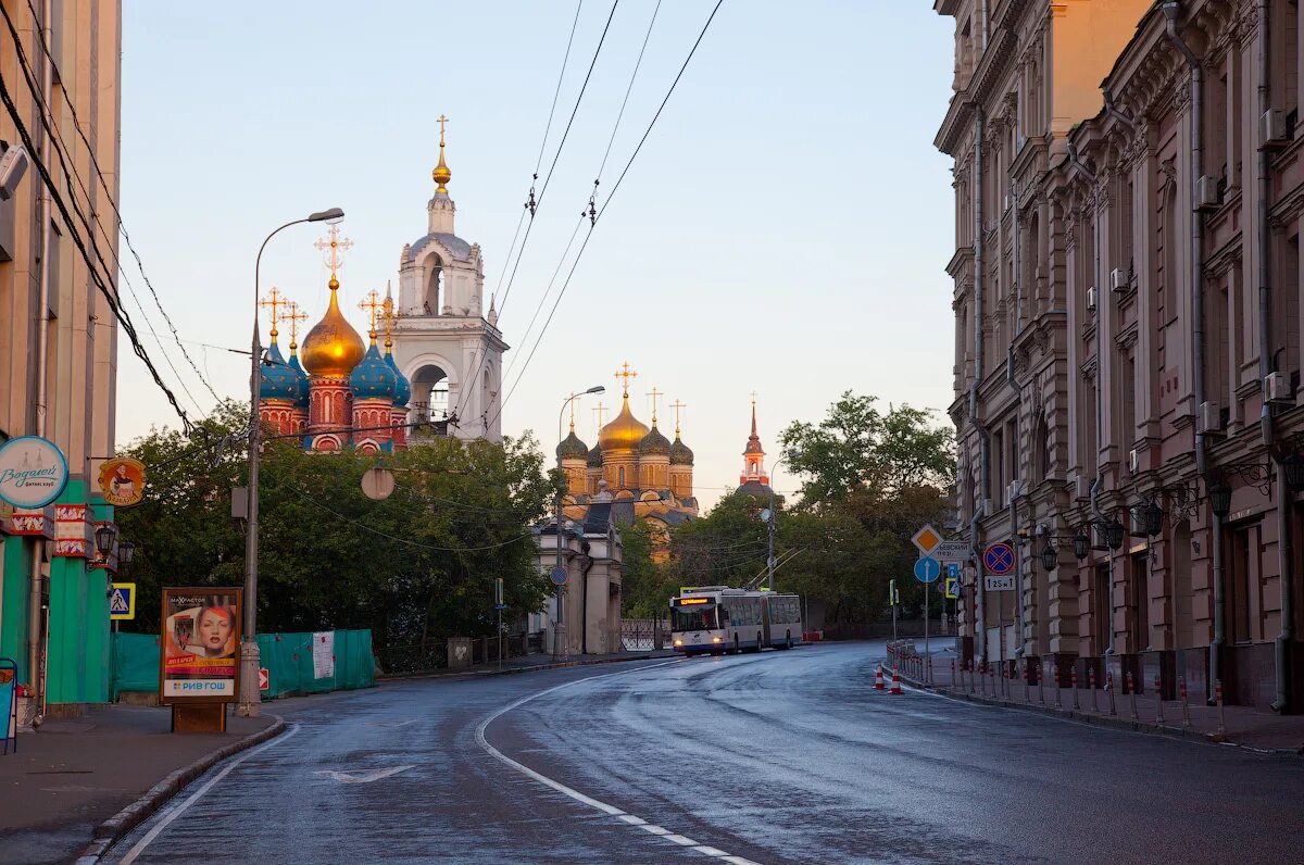 Улицы есть в москве. Варварка улица Москва. Китай-город и улица Варварка. Китай город Москва Варварка. Улицы Китай города в Москве.