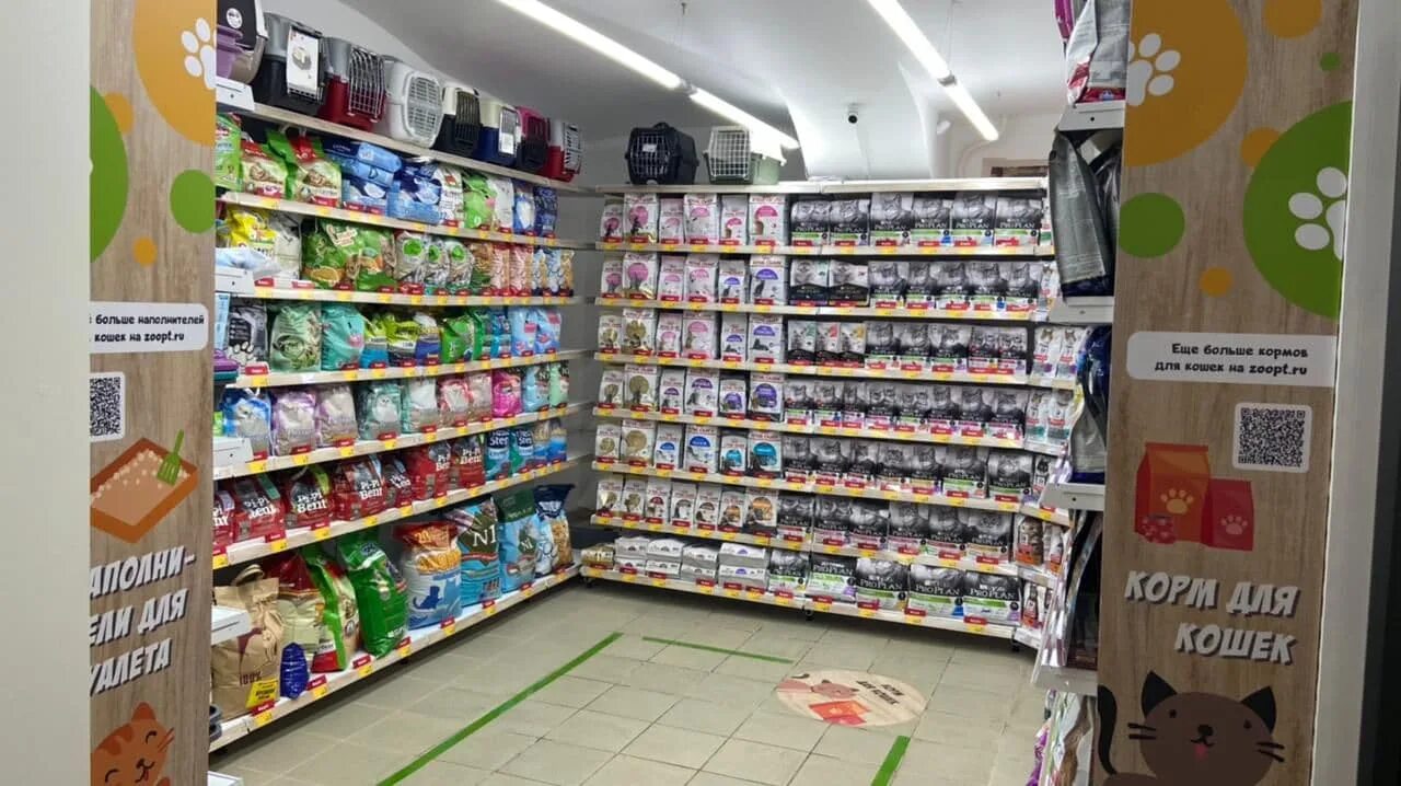 Корма ру. Зоомагазин в набережных челнах сто кормов. Магазин корма. Магазины корма санкт петербург. Винсады корма магазин.