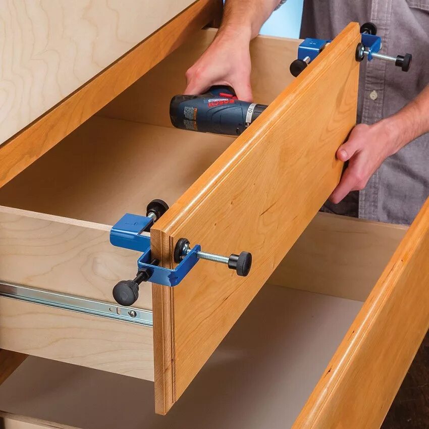 шариковые направляющие master db4504zn/700. направляющие для ящиков под кроватью. направляющие снизу ящика. направляющие для кухонных выдвижных ящиков. зазор между фасадами ящиков.