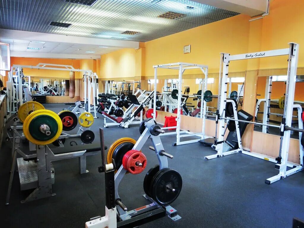 ирбис серпухов фитнес. тренажерный зал ирбис серпухов. аэройога серпухов. атлетика серпухов. фитнес серпухов, серпухов.