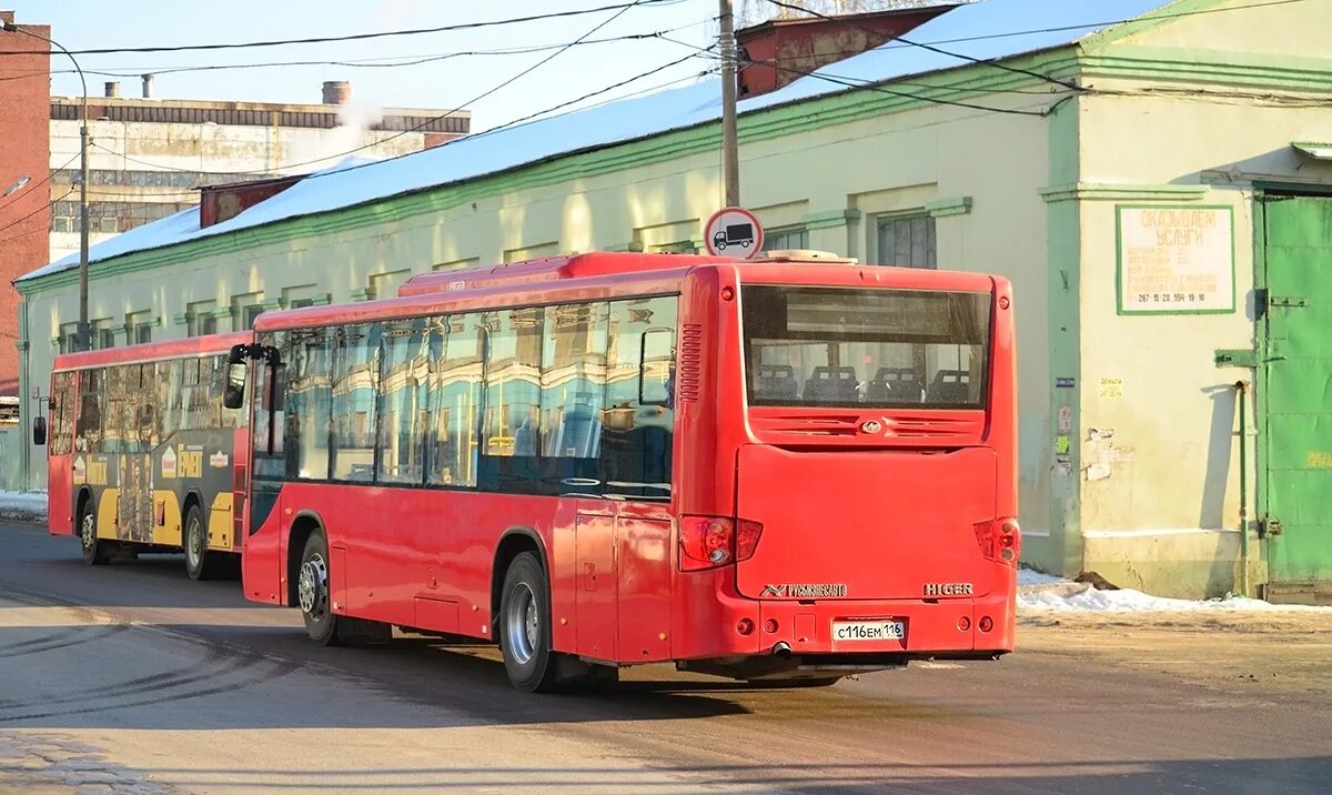 Когда приедет автобус казань. Автобус Хайгер Казань. Higer автобусы Казань. Красный Хайгер KLQ 6109. Higer KLQ 6118 GS Казань.