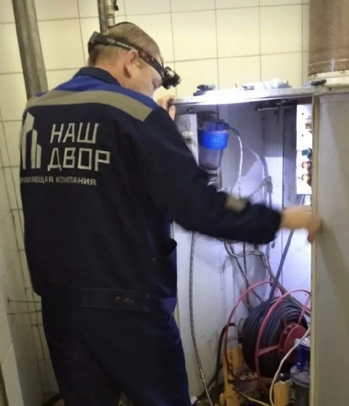 ук свой двор чебоксары. отделка цоколя профнастилом. ук евростандарт ногинск. дом обслуживает управляющая компания. дрсу.