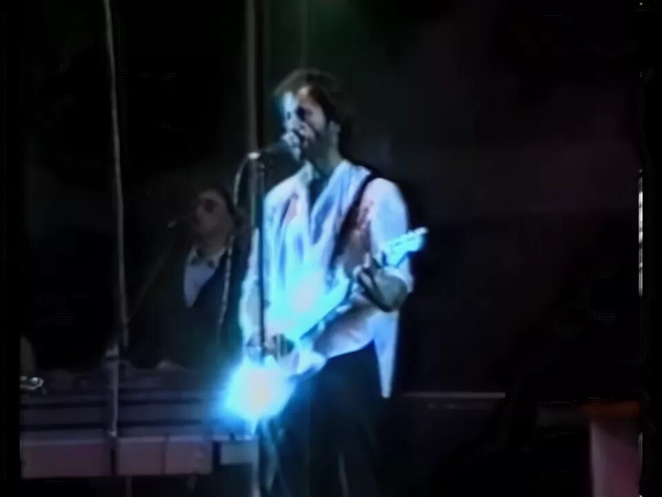 Тальков сатана. Игорь тальков совки. Клип игоря талькова бал сатаны. Тальков сатана. Тальков бал сатаны.