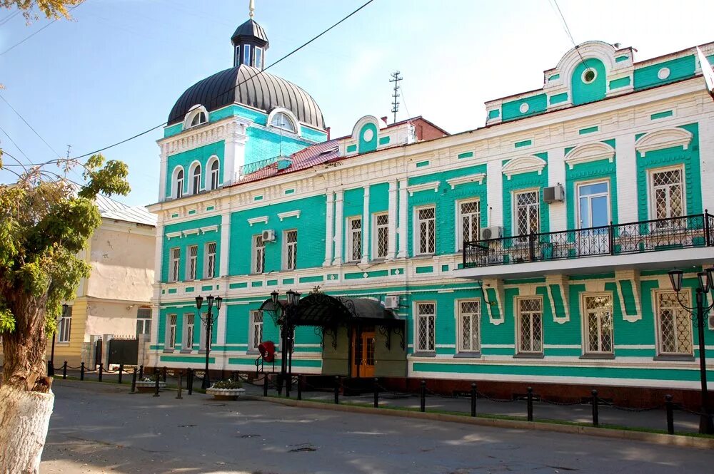 Чем известен оренбург. Оренбург исторический центр. Старинные здания Оренбурга. Архитектура города Оренбурга. Исторические здания Оренбурга.