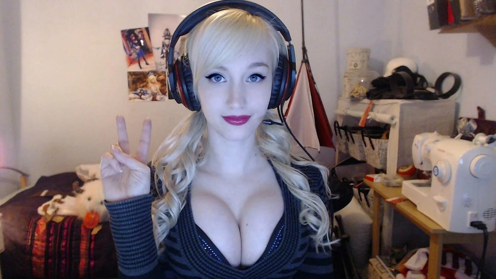 Стример карина сычева. Девушка геймер. Карина стримерша. Карина стримерша. Карина стримерша 2022.