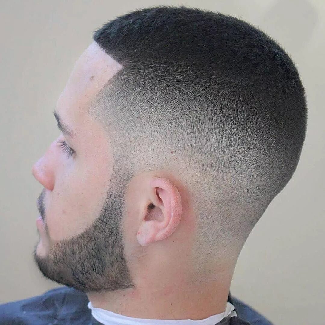 Фейд полубокс. Стрижка с фейдом. Переход с нуля. Переход с нуля. Фейд стрижка.