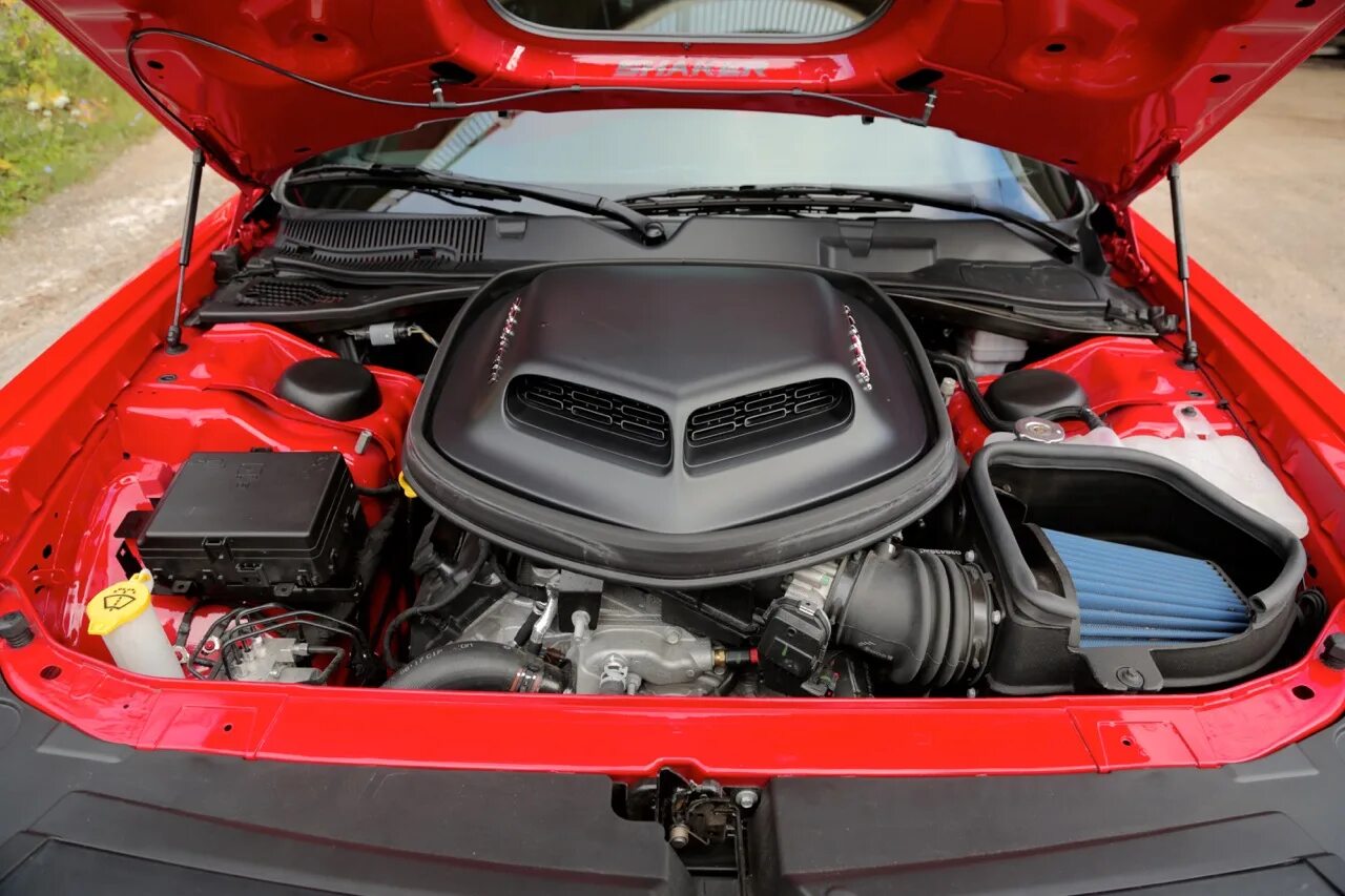 Hemi 5.7 двигатель dodge Charger. Dodge Challenger, 2015 двигатель. Dodge Challenger Hemi 6.4. Двигатель dodge Challenger 5.7.