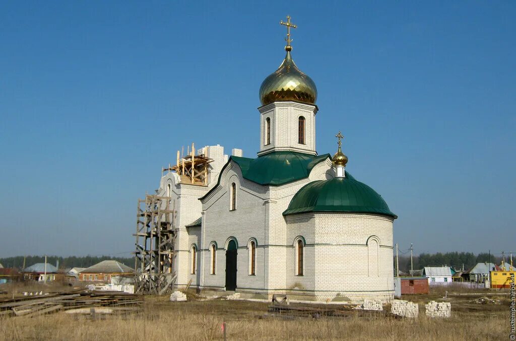 храм трех святителей воронеж улица серафимовича. храм трех святителей пенза. свт тихон, антоний свт митрофаний воронежский. трех святителей воронеж. трехсвятительский храм воронеж серафимовича.