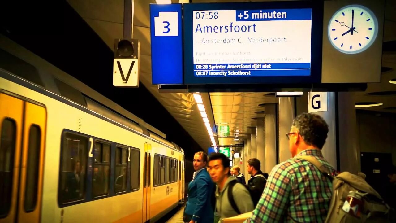 Как открыть welcome to amsterdam. Аэропорт амстердама. amsterdam–schiphol railway.