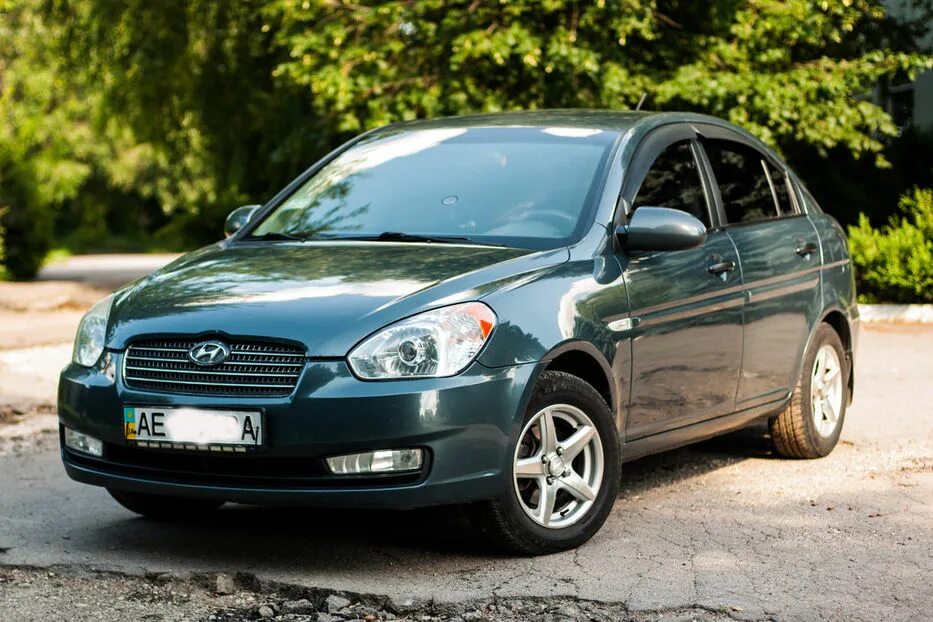 Купить машину 2008 года. Hyundai Accent 2008. Hyundai акцент 2008. Хендай Элантра 2008. Hyundai 2008 года.