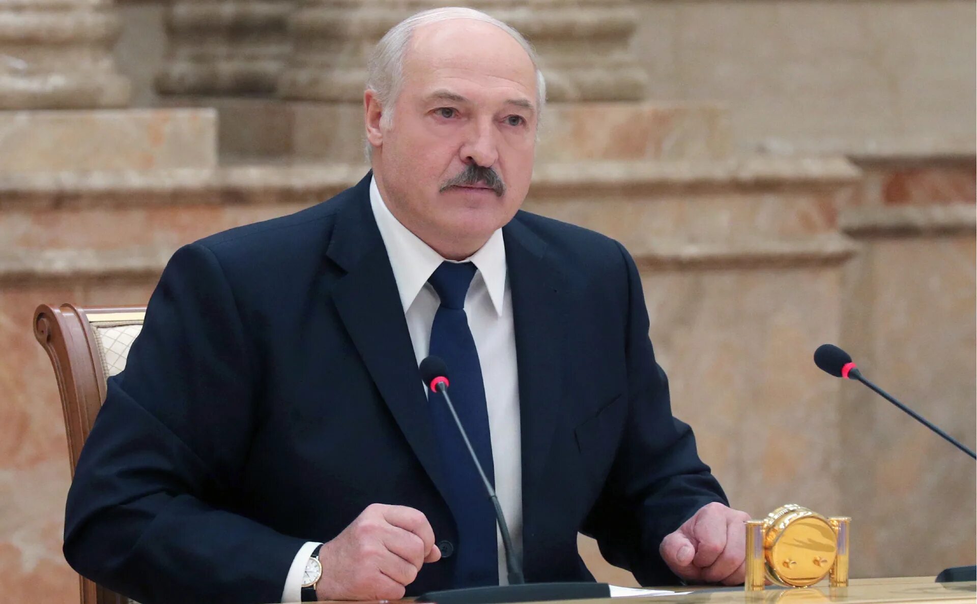 Лукашенко у власти сколько в качестве президента. Лукашенко.