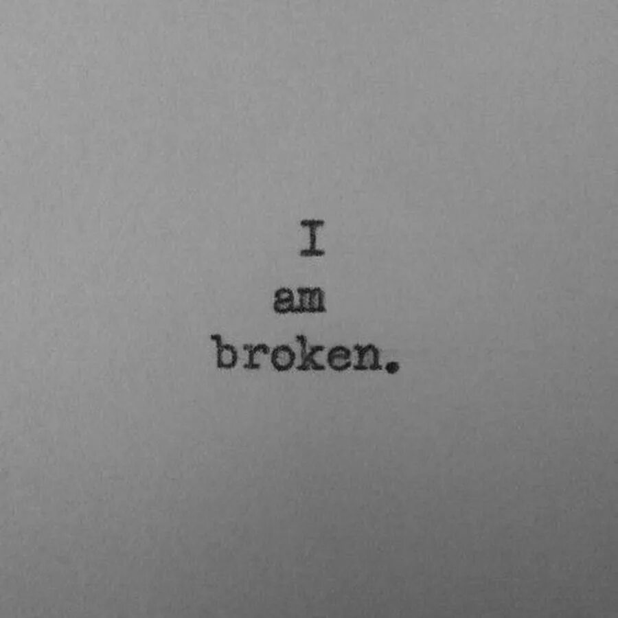 L am broken. Broken надпись. I am broken обои на телефон. Обои на телефон с надписью broken. Im broken надпись.