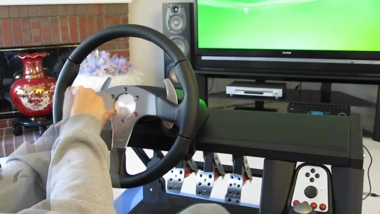Wheel logitech g27. Руль Logitech g27 моддинг Truck. Игровой руль Logitech g923 + КПП. Logitech g27 первая ревизия. Ошибка Logitech g27 Racing Wheel.