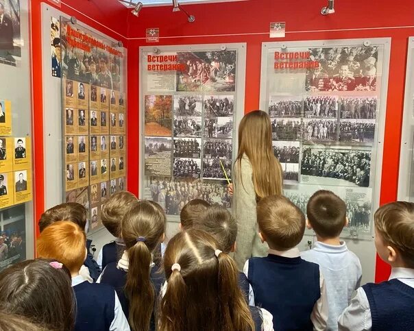 Орленок хранитель исторической памяти логотип. Орлята россии хранитель исторической памяти 1 класс. Хранитель исторической памяти орленок фотоотчет. Орленок хранитель исторической памяти 4 класс. Орленок хранитель исторической памяти 4 класс.