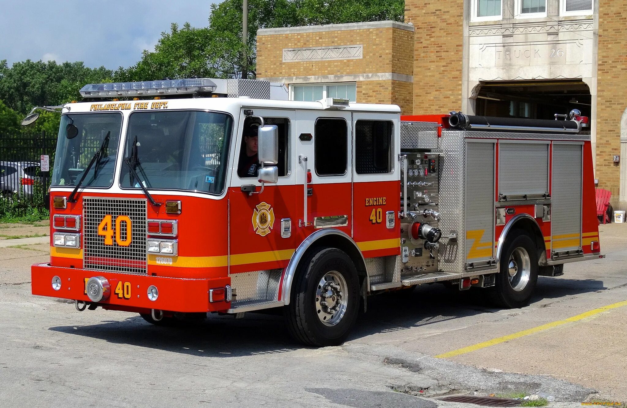 Машина "Fire Truck" пожарная, 49450. Машина "Fire Truck" пожарная, 49450 салон. Машинка r138 Fire Dept. Пожарный автомобиль. Пожарный грузовик