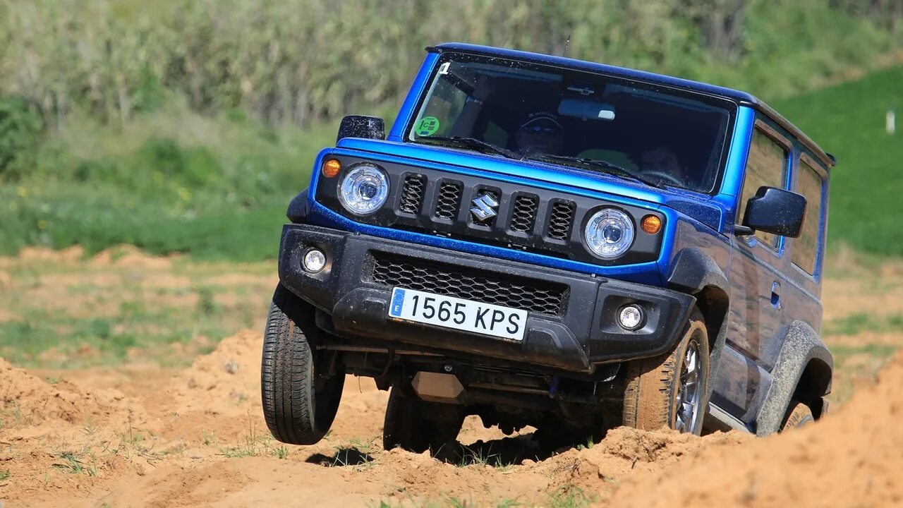 Сузуки джимни драйв2. Suzuki jimny 2019. suzuki jimny 2025 синий. suzuki jimny 2025 tuning. сузуки джимни 2019.