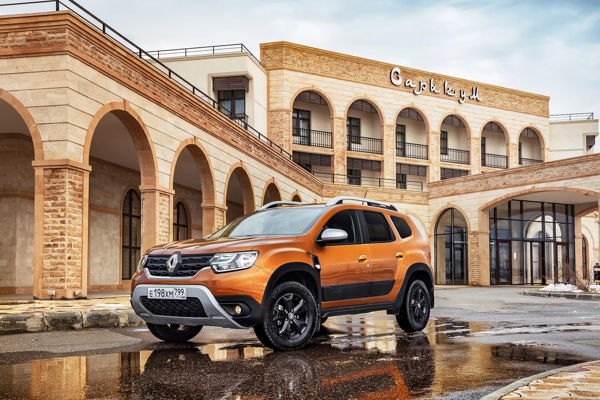 Рено Дастер 2021. Renault Duster Dakar природа.