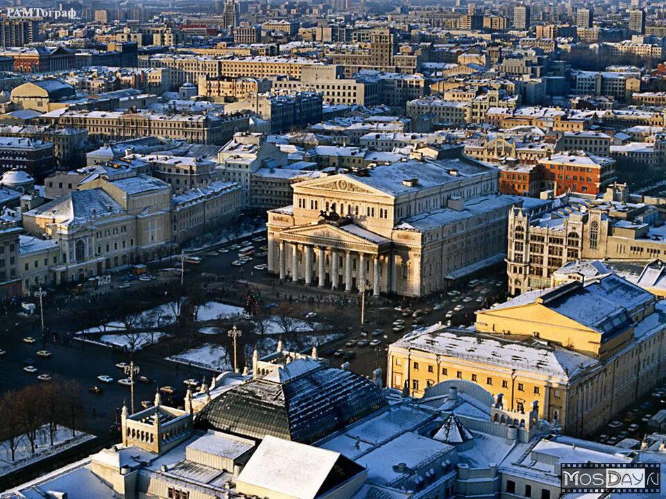 Театральная площадь какой район москвы. Театральная площадь Москва. Бове ансамбль театральной площади. Площадь большого театра в Москве. Театральная плошадь Моска.