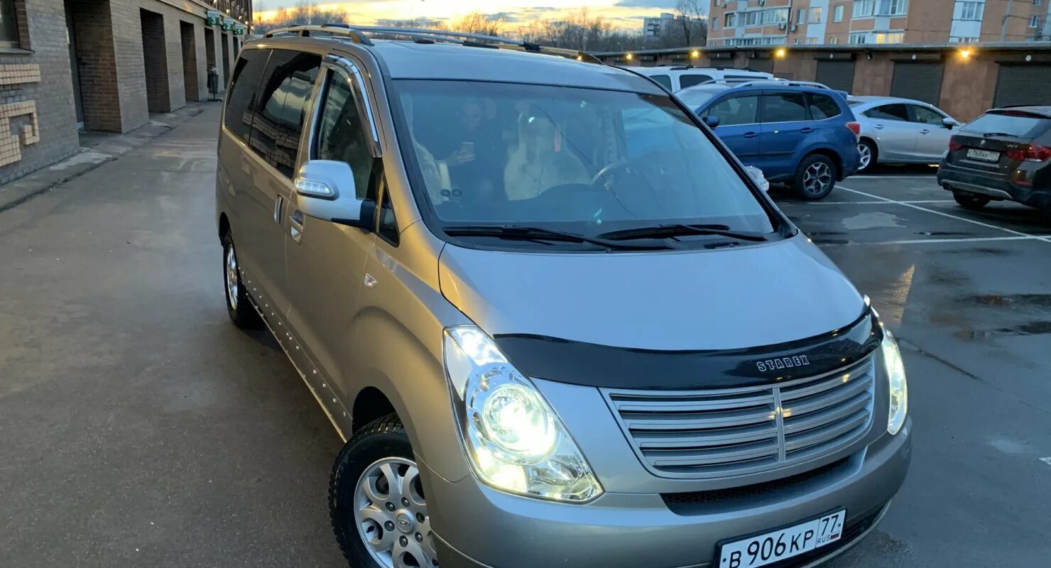 Старекс объем двигателя. Hyundai grand starex. хендай старекс 2012. гранд старекс 2012 года. хендай старекс 1 поколения.