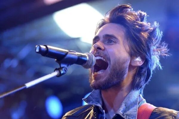 30 Секунд до Марса солист. Солист 30 seconds to Mars Джаред лето. Jared Leto 30 seconds. Джаред лето поет.